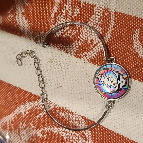Jewelry - ❤️10/$16 New grateful dead bracelet